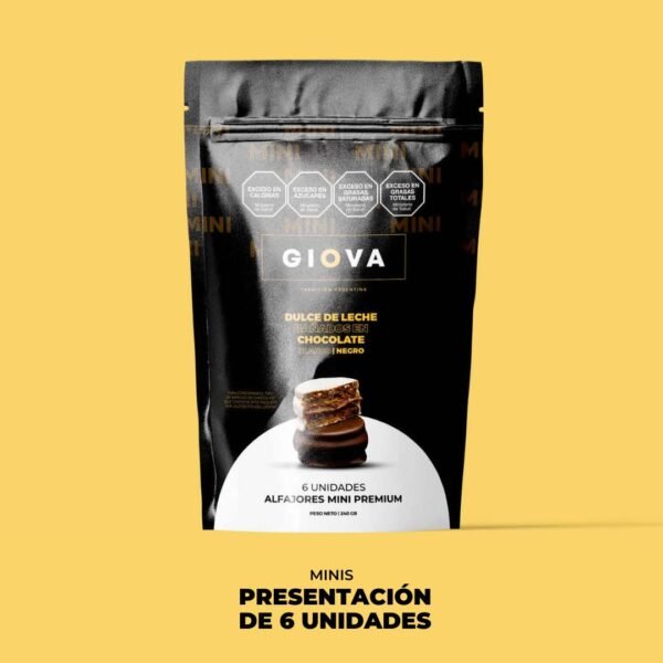 Doypack de 6 unidades con Alfajor mini relleno de dulce. Bañado en chocolate negro y blanco